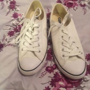 White converse size 6